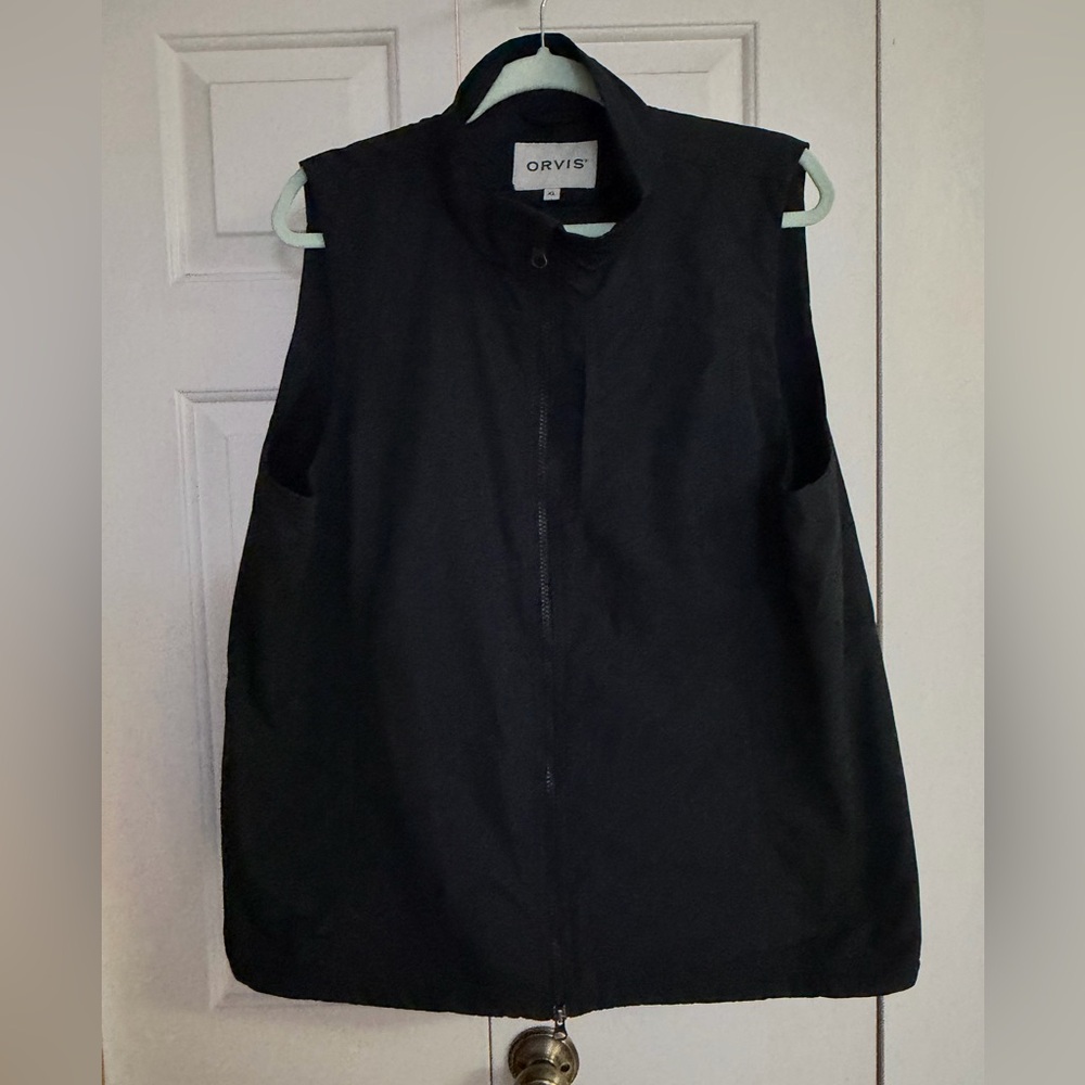 Orvis men’s Classic Black  cargo Vest